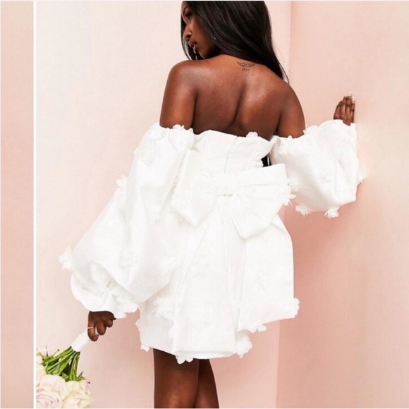 NEW‎ ASOS Luxe white balloon sleeved dress with 3-D flowers and bow detail sz 10 - Picture 7 of 14